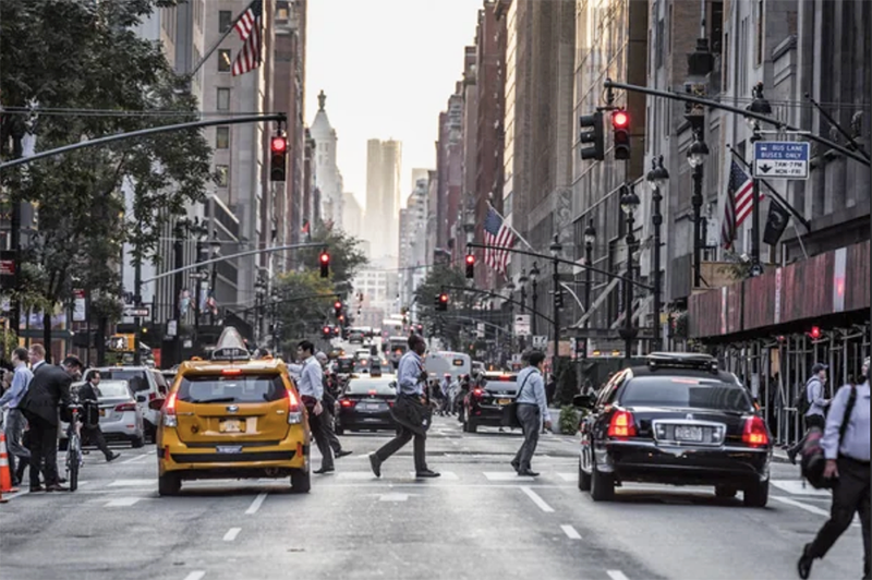 Manhattan Real Estate Investment Plummets - 1 (800) 880-7954